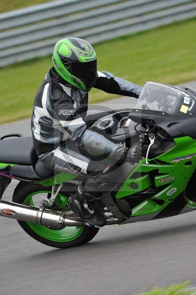 Motorcycle action photographs;Trackday digital images;Ty croes;anglesey;anglesey photographs;event digital images;eventdigitalimages;no limits trackday;peter wileman photography;trac mon;trackday;trackday photos