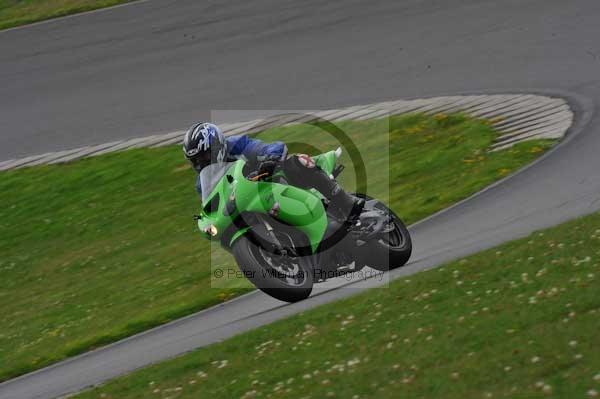 Motorcycle action photographs;Trackday digital images;Ty croes;anglesey;anglesey photographs;event digital images;eventdigitalimages;no limits trackday;peter wileman photography;trac mon;trackday;trackday photos