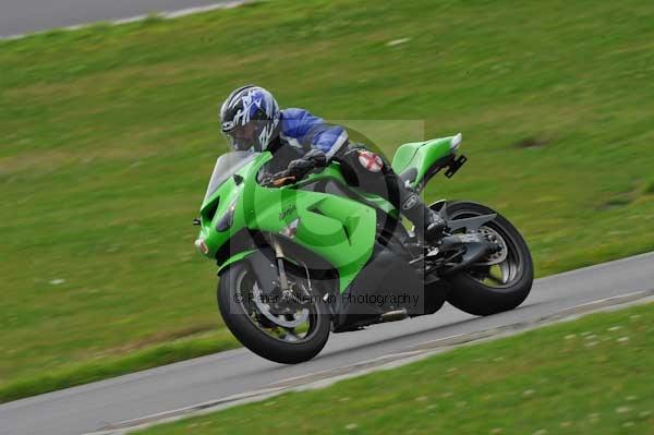 Motorcycle action photographs;Trackday digital images;Ty croes;anglesey;anglesey photographs;event digital images;eventdigitalimages;no limits trackday;peter wileman photography;trac mon;trackday;trackday photos