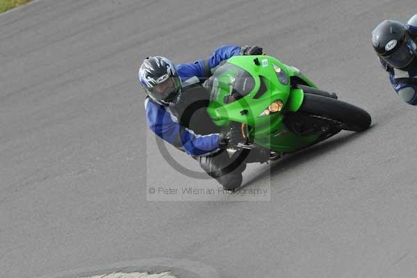 Motorcycle action photographs;Trackday digital images;Ty croes;anglesey;anglesey photographs;event digital images;eventdigitalimages;no limits trackday;peter wileman photography;trac mon;trackday;trackday photos