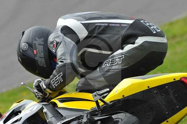 Motorcycle action photographs;Trackday digital images;Ty croes;anglesey;anglesey photographs;event digital images;eventdigitalimages;no limits trackday;peter wileman photography;trac mon;trackday;trackday photos