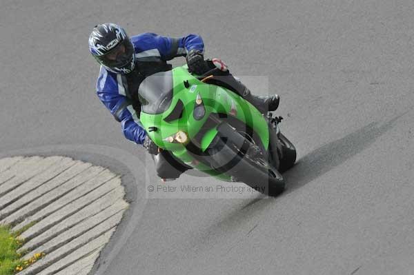 Motorcycle action photographs;Trackday digital images;Ty croes;anglesey;anglesey photographs;event digital images;eventdigitalimages;no limits trackday;peter wileman photography;trac mon;trackday;trackday photos