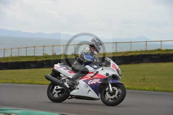 Motorcycle action photographs;Trackday digital images;Ty croes;anglesey;anglesey photographs;event digital images;eventdigitalimages;no limits trackday;peter wileman photography;trac mon;trackday;trackday photos