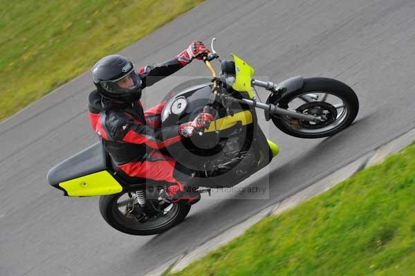 Motorcycle action photographs;Trackday digital images;Ty croes;anglesey;anglesey photographs;event digital images;eventdigitalimages;no limits trackday;peter wileman photography;trac mon;trackday;trackday photos