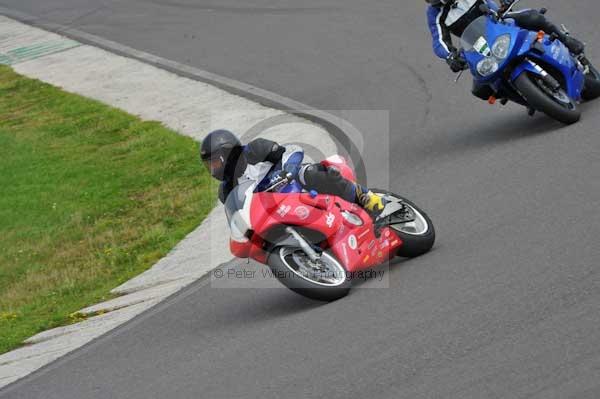 Motorcycle action photographs;Trackday digital images;Ty croes;anglesey;anglesey photographs;event digital images;eventdigitalimages;no limits trackday;peter wileman photography;trac mon;trackday;trackday photos