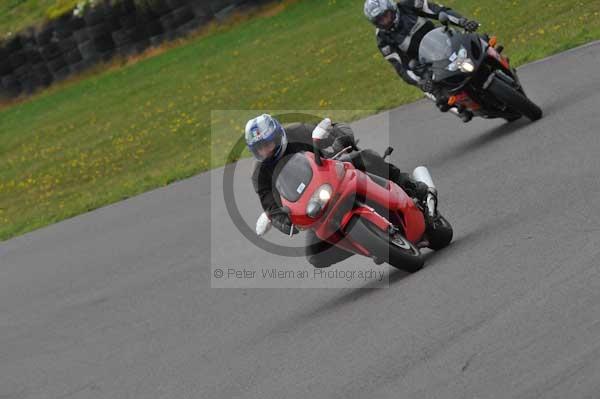 Motorcycle action photographs;Trackday digital images;Ty croes;anglesey;anglesey photographs;event digital images;eventdigitalimages;no limits trackday;peter wileman photography;trac mon;trackday;trackday photos