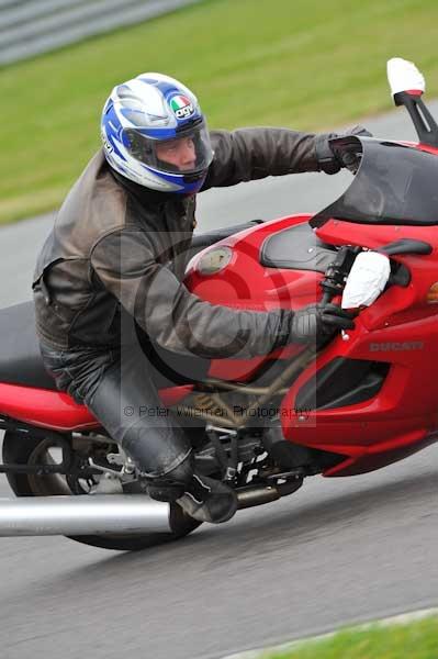 Motorcycle action photographs;Trackday digital images;Ty croes;anglesey;anglesey photographs;event digital images;eventdigitalimages;no limits trackday;peter wileman photography;trac mon;trackday;trackday photos