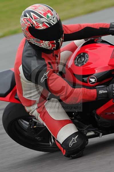 Motorcycle action photographs;Trackday digital images;Ty croes;anglesey;anglesey photographs;event digital images;eventdigitalimages;no limits trackday;peter wileman photography;trac mon;trackday;trackday photos