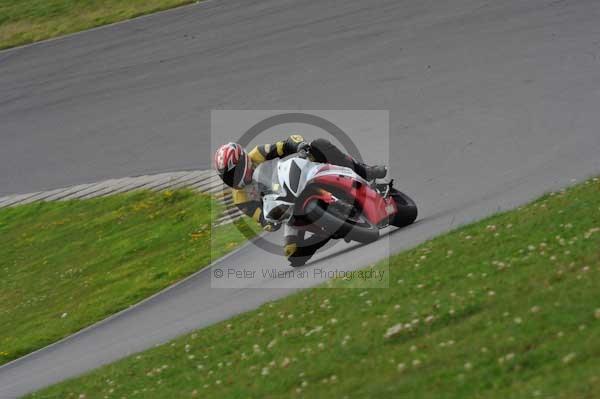 Motorcycle action photographs;Trackday digital images;Ty croes;anglesey;anglesey photographs;event digital images;eventdigitalimages;no limits trackday;peter wileman photography;trac mon;trackday;trackday photos