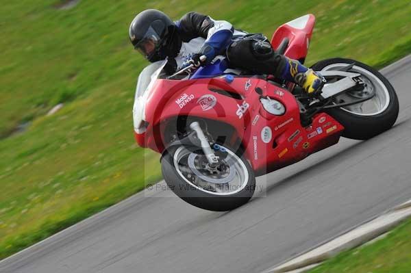 Motorcycle action photographs;Trackday digital images;Ty croes;anglesey;anglesey photographs;event digital images;eventdigitalimages;no limits trackday;peter wileman photography;trac mon;trackday;trackday photos
