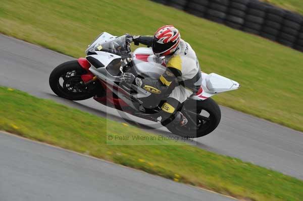 Motorcycle action photographs;Trackday digital images;Ty croes;anglesey;anglesey photographs;event digital images;eventdigitalimages;no limits trackday;peter wileman photography;trac mon;trackday;trackday photos
