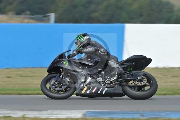 Motorcycle action photographs;Trackday digital images;donington;donington park leicestershire;donington photographs;event digital images;eventdigitalimages;no limits trackday;peter wileman photography;trackday;trackday photos
