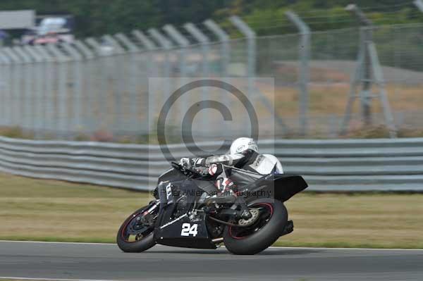 Motorcycle action photographs;Trackday digital images;donington;donington park leicestershire;donington photographs;event digital images;eventdigitalimages;no limits trackday;peter wileman photography;trackday;trackday photos