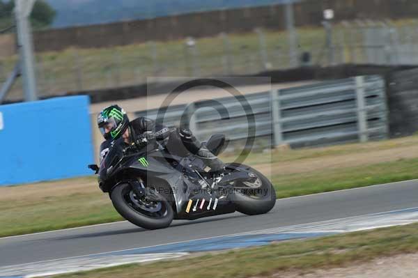 Motorcycle action photographs;Trackday digital images;donington;donington park leicestershire;donington photographs;event digital images;eventdigitalimages;no limits trackday;peter wileman photography;trackday;trackday photos