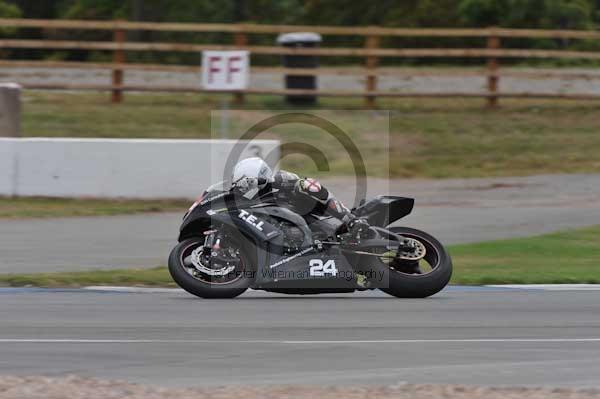 Motorcycle action photographs;Trackday digital images;donington;donington park leicestershire;donington photographs;event digital images;eventdigitalimages;no limits trackday;peter wileman photography;trackday;trackday photos