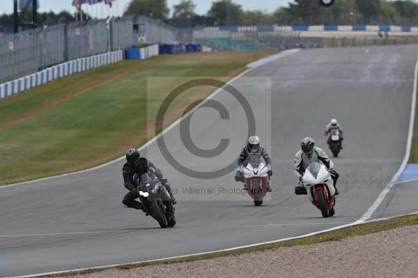 Motorcycle action photographs;Trackday digital images;donington;donington park leicestershire;donington photographs;event digital images;eventdigitalimages;no limits trackday;peter wileman photography;trackday;trackday photos