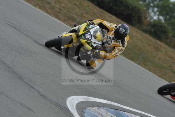 Motorcycle action photographs;Trackday digital images;donington;donington park leicestershire;donington photographs;event digital images;eventdigitalimages;no limits trackday;peter wileman photography;trackday;trackday photos