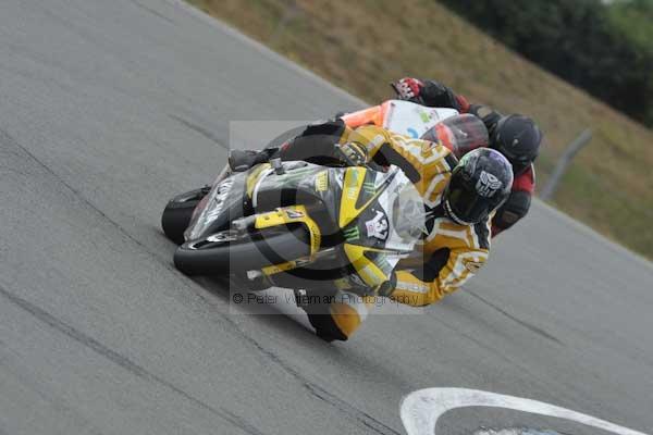 Motorcycle action photographs;Trackday digital images;donington;donington park leicestershire;donington photographs;event digital images;eventdigitalimages;no limits trackday;peter wileman photography;trackday;trackday photos