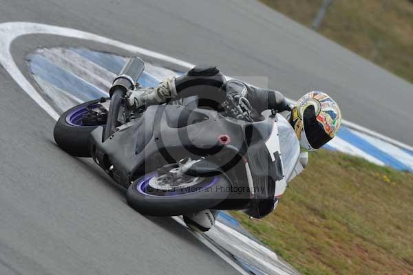 Motorcycle action photographs;Trackday digital images;donington;donington park leicestershire;donington photographs;event digital images;eventdigitalimages;no limits trackday;peter wileman photography;trackday;trackday photos