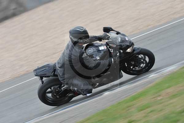 Motorcycle action photographs;Trackday digital images;donington;donington park leicestershire;donington photographs;event digital images;eventdigitalimages;no limits trackday;peter wileman photography;trackday;trackday photos
