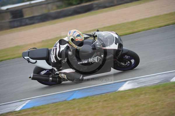 Motorcycle action photographs;Trackday digital images;donington;donington park leicestershire;donington photographs;event digital images;eventdigitalimages;no limits trackday;peter wileman photography;trackday;trackday photos