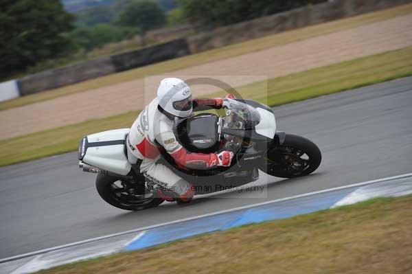 Motorcycle action photographs;Trackday digital images;donington;donington park leicestershire;donington photographs;event digital images;eventdigitalimages;no limits trackday;peter wileman photography;trackday;trackday photos