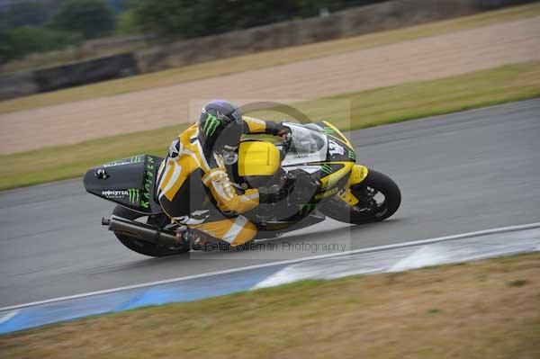 Motorcycle action photographs;Trackday digital images;donington;donington park leicestershire;donington photographs;event digital images;eventdigitalimages;no limits trackday;peter wileman photography;trackday;trackday photos