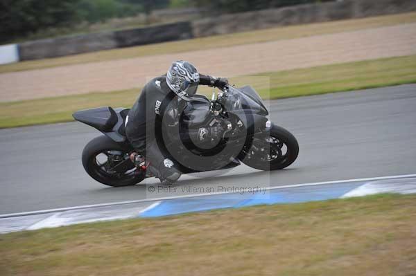 Motorcycle action photographs;Trackday digital images;donington;donington park leicestershire;donington photographs;event digital images;eventdigitalimages;no limits trackday;peter wileman photography;trackday;trackday photos