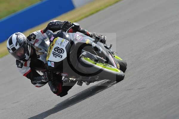 Motorcycle action photographs;Trackday digital images;donington;donington park leicestershire;donington photographs;event digital images;eventdigitalimages;no limits trackday;peter wileman photography;trackday;trackday photos