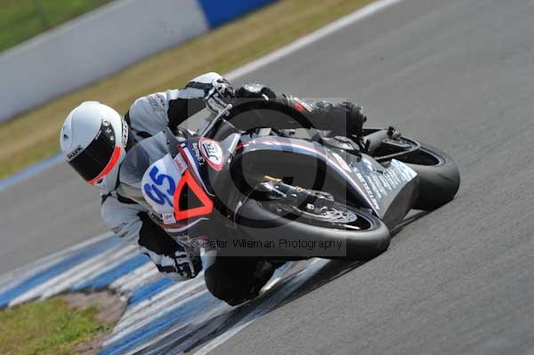 Motorcycle action photographs;Trackday digital images;donington;donington park leicestershire;donington photographs;event digital images;eventdigitalimages;no limits trackday;peter wileman photography;trackday;trackday photos