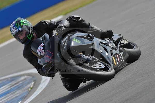 Motorcycle action photographs;Trackday digital images;donington;donington park leicestershire;donington photographs;event digital images;eventdigitalimages;no limits trackday;peter wileman photography;trackday;trackday photos