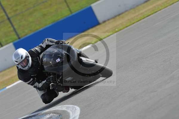 Motorcycle action photographs;Trackday digital images;donington;donington park leicestershire;donington photographs;event digital images;eventdigitalimages;no limits trackday;peter wileman photography;trackday;trackday photos