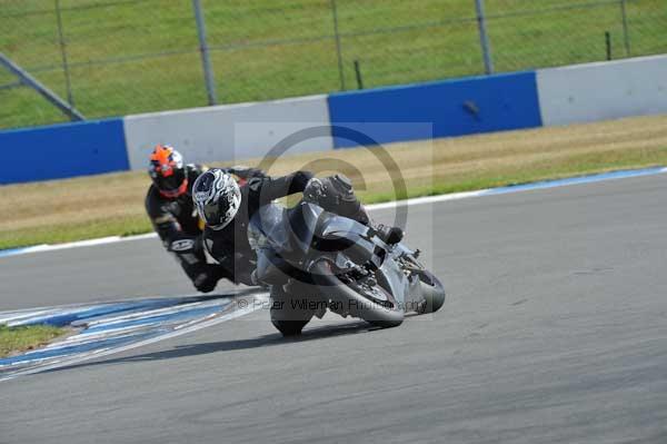 Motorcycle action photographs;Trackday digital images;donington;donington park leicestershire;donington photographs;event digital images;eventdigitalimages;no limits trackday;peter wileman photography;trackday;trackday photos