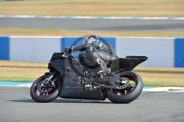 Motorcycle action photographs;Trackday digital images;donington;donington park leicestershire;donington photographs;event digital images;eventdigitalimages;no limits trackday;peter wileman photography;trackday;trackday photos