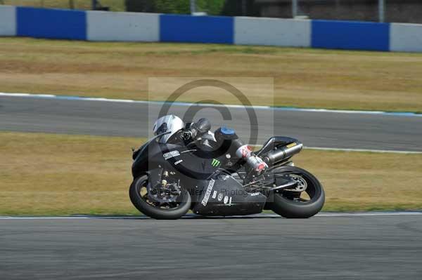 Motorcycle action photographs;Trackday digital images;donington;donington park leicestershire;donington photographs;event digital images;eventdigitalimages;no limits trackday;peter wileman photography;trackday;trackday photos