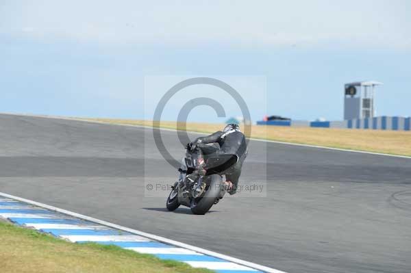 Motorcycle action photographs;Trackday digital images;donington;donington park leicestershire;donington photographs;event digital images;eventdigitalimages;no limits trackday;peter wileman photography;trackday;trackday photos