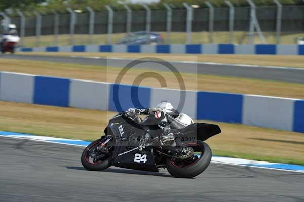Motorcycle action photographs;Trackday digital images;donington;donington park leicestershire;donington photographs;event digital images;eventdigitalimages;no limits trackday;peter wileman photography;trackday;trackday photos