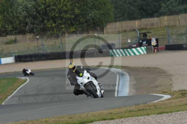 Motorcycle action photographs;Trackday digital images;donington;donington park leicestershire;donington photographs;event digital images;eventdigitalimages;no limits trackday;peter wileman photography;trackday;trackday photos