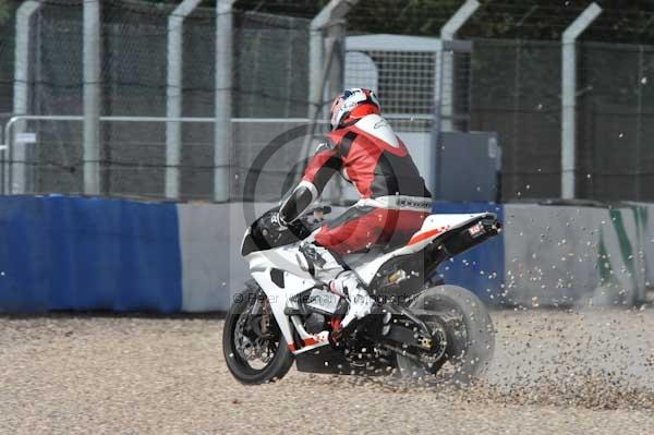 Motorcycle action photographs;Trackday digital images;donington;donington park leicestershire;donington photographs;event digital images;eventdigitalimages;no limits trackday;peter wileman photography;trackday;trackday photos