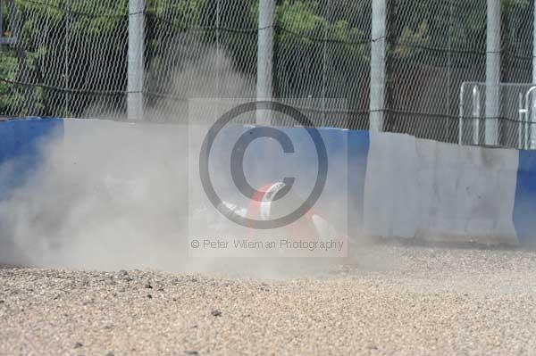 Motorcycle action photographs;Trackday digital images;donington;donington park leicestershire;donington photographs;event digital images;eventdigitalimages;no limits trackday;peter wileman photography;trackday;trackday photos