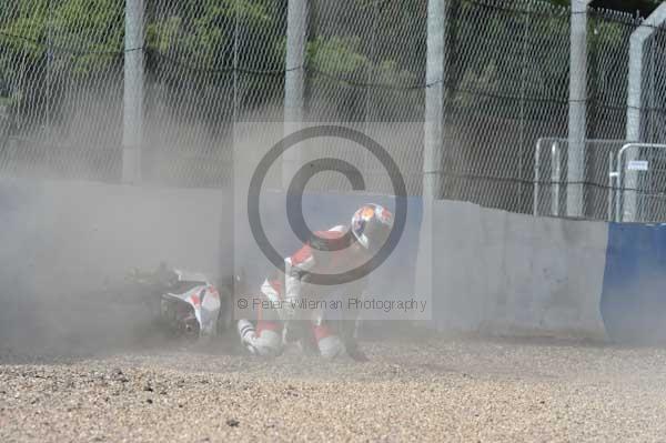 Motorcycle action photographs;Trackday digital images;donington;donington park leicestershire;donington photographs;event digital images;eventdigitalimages;no limits trackday;peter wileman photography;trackday;trackday photos
