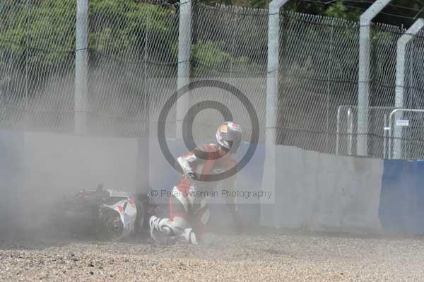 Motorcycle action photographs;Trackday digital images;donington;donington park leicestershire;donington photographs;event digital images;eventdigitalimages;no limits trackday;peter wileman photography;trackday;trackday photos