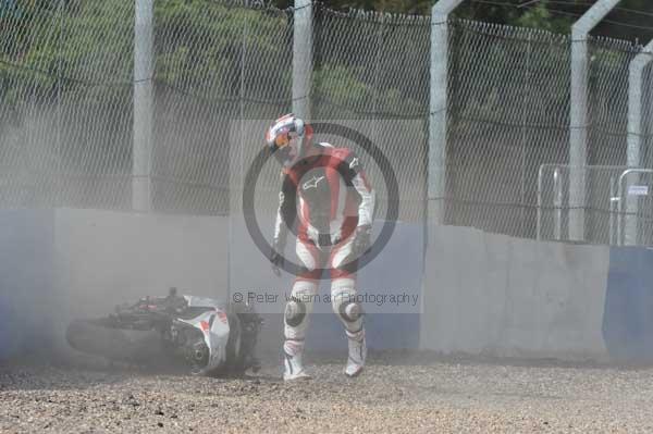 Motorcycle action photographs;Trackday digital images;donington;donington park leicestershire;donington photographs;event digital images;eventdigitalimages;no limits trackday;peter wileman photography;trackday;trackday photos