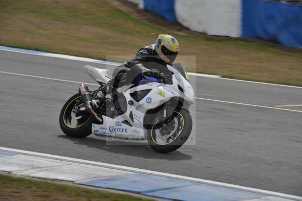 Motorcycle action photographs;Trackday digital images;donington;donington park leicestershire;donington photographs;event digital images;eventdigitalimages;no limits trackday;peter wileman photography;trackday;trackday photos