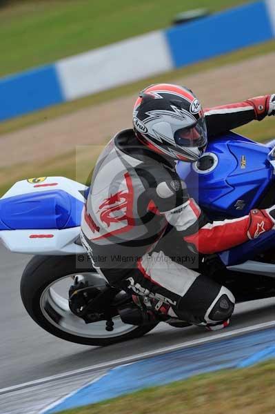 Motorcycle action photographs;Trackday digital images;donington;donington park leicestershire;donington photographs;event digital images;eventdigitalimages;no limits trackday;peter wileman photography;trackday;trackday photos