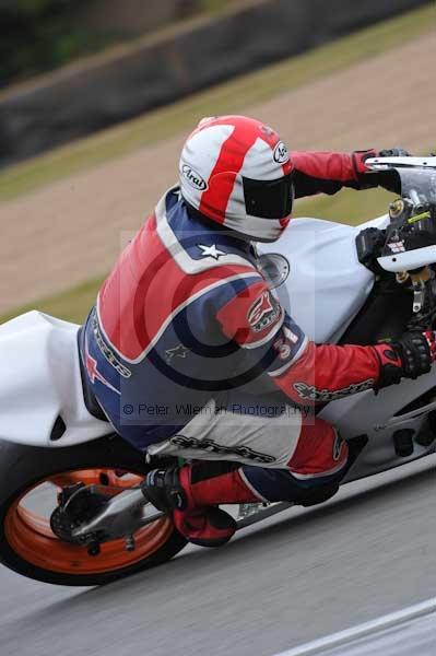 Motorcycle action photographs;Trackday digital images;donington;donington park leicestershire;donington photographs;event digital images;eventdigitalimages;no limits trackday;peter wileman photography;trackday;trackday photos