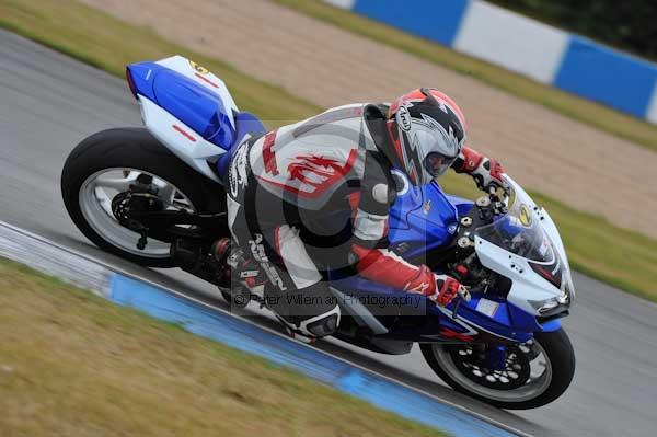 Motorcycle action photographs;Trackday digital images;donington;donington park leicestershire;donington photographs;event digital images;eventdigitalimages;no limits trackday;peter wileman photography;trackday;trackday photos