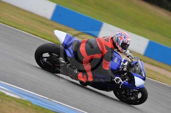 Motorcycle action photographs;Trackday digital images;donington;donington park leicestershire;donington photographs;event digital images;eventdigitalimages;no limits trackday;peter wileman photography;trackday;trackday photos