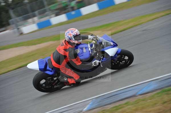 Motorcycle action photographs;Trackday digital images;donington;donington park leicestershire;donington photographs;event digital images;eventdigitalimages;no limits trackday;peter wileman photography;trackday;trackday photos