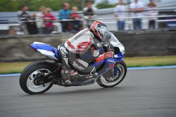 Motorcycle action photographs;Trackday digital images;donington;donington park leicestershire;donington photographs;event digital images;eventdigitalimages;no limits trackday;peter wileman photography;trackday;trackday photos